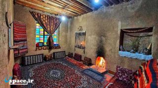 نمای داخلی اتاق اقامتگاه بوم گردی کهکران - شهر سپیدان - استان فارس